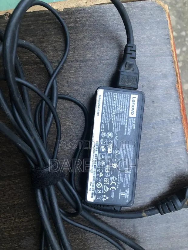 Type-C Adapter and Power Cable · Photo 1