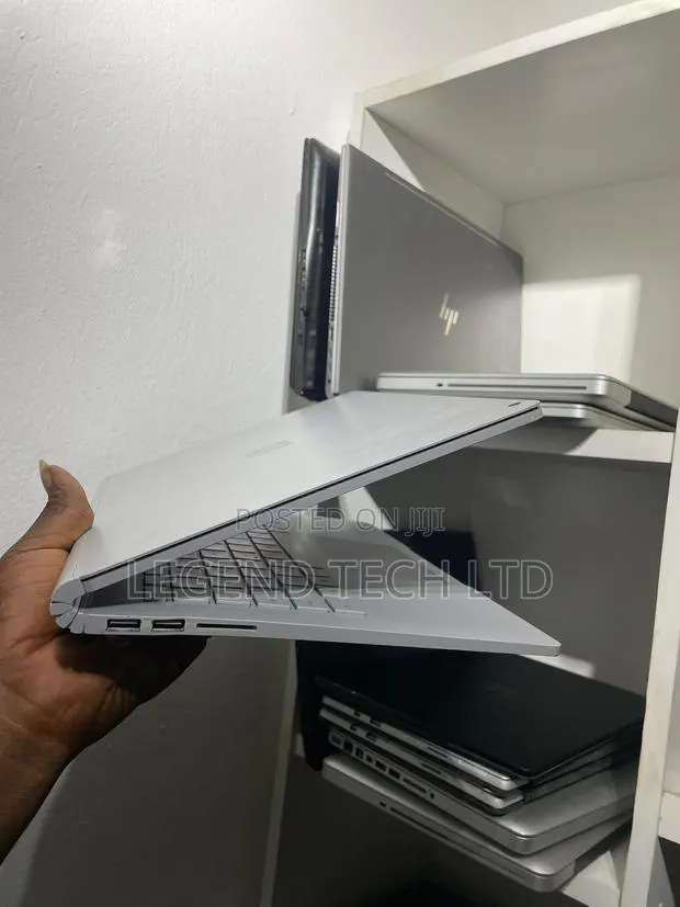 Laptop Microsoft Surface Book 2 8GB Intel Core I5 SSD 256GB · Photo 1