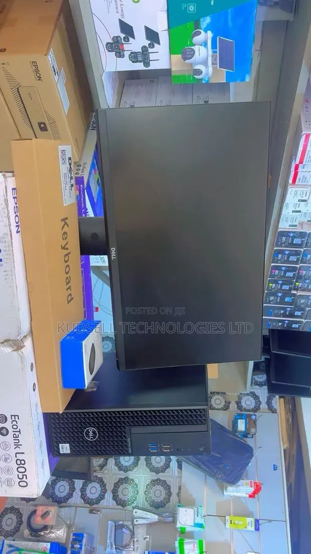 Desktop Computer Dell OptiPlex 3080 8GB Intel Core i5 SSD 256GB · Photo 1