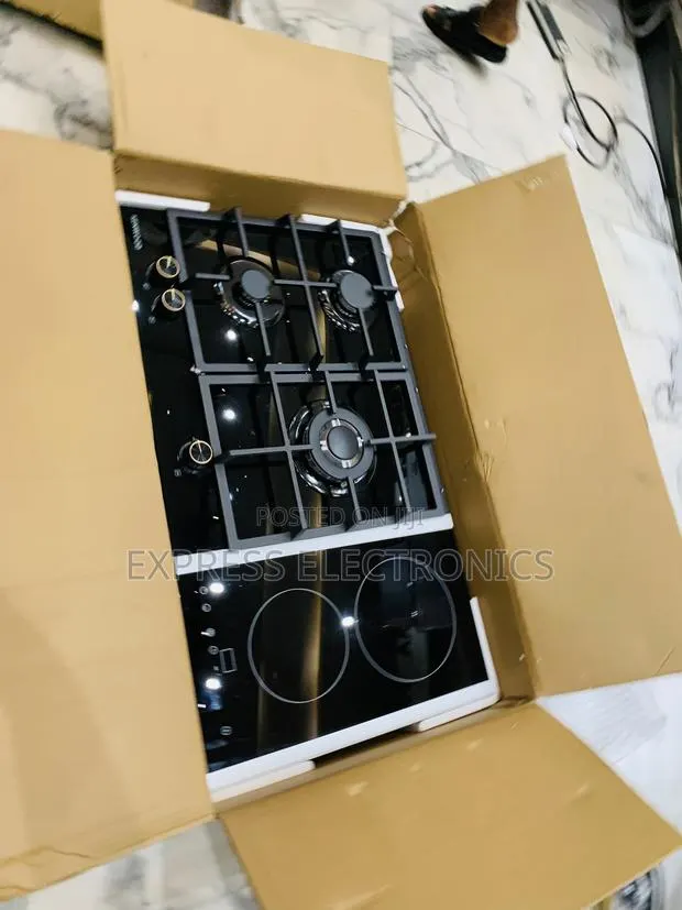 Hot Deals in Built in Kenwood Has Electric 3-2 Stove · Photo 1