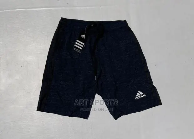 Adidas Shorts. · Photo 1