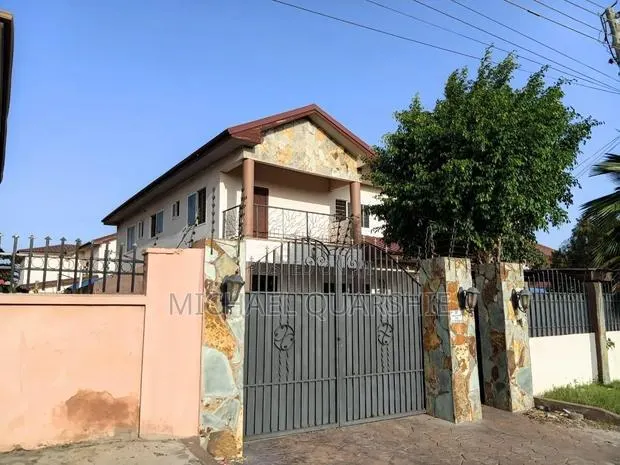 4 Bedrooms Self Compound · Photo 2