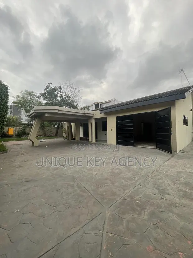 4bdrm House in Unique Key Agency, East Legon for rent · Photo 1