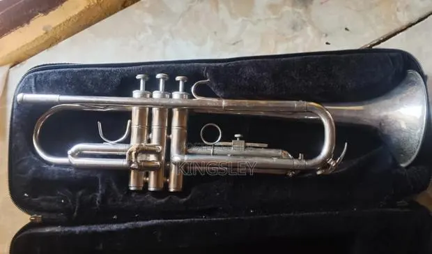 Trumpet for Sale · Photo 1