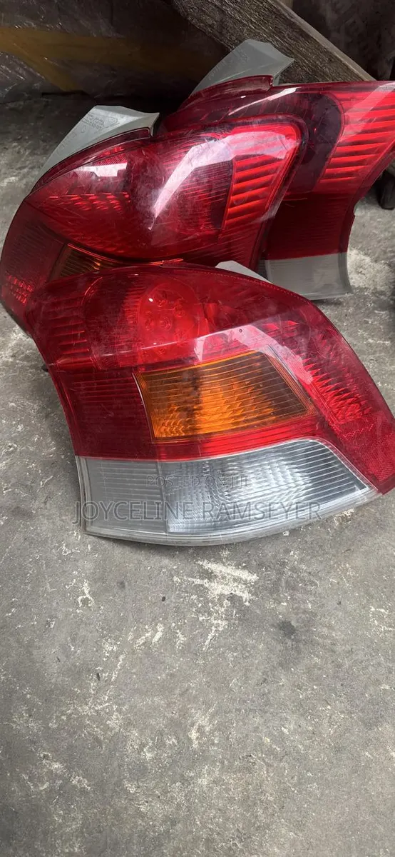 Toyota Vitz 2010 Model · Photo 1