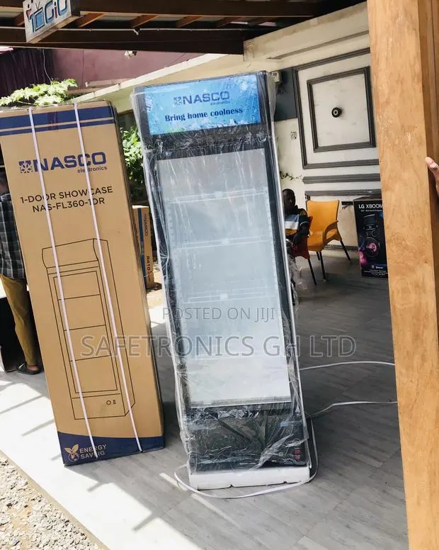 Singledoor Glass Nasco Nasfl400-1dr White Fridge · Photo 1