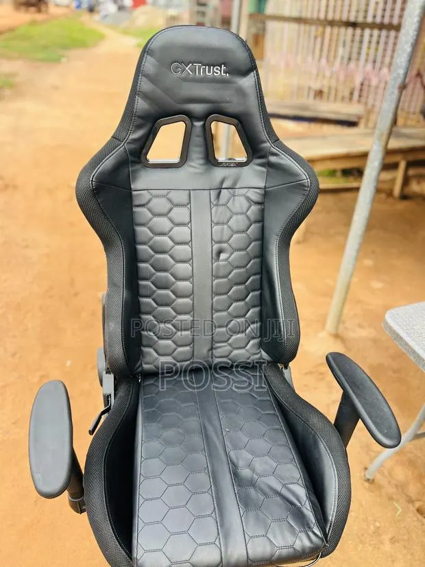 Gaming Chair From Germany · Photo 1