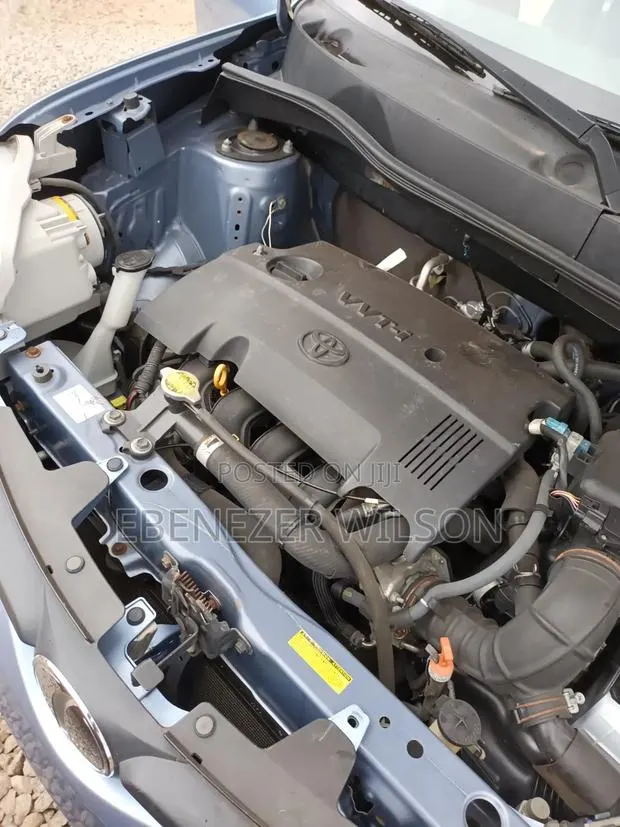 Toyota Sienta 2013 Blue · Photo 1