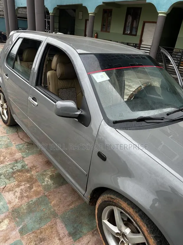 Volkswagen Golf Variant 1998 Gray · Photo 1