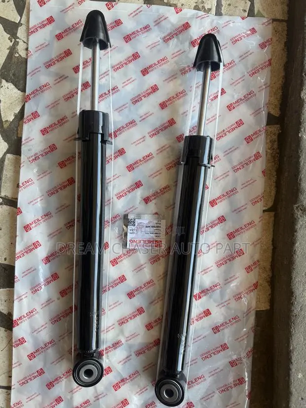 Honda Civic 2016-2021 Back Shocks · Photo 1