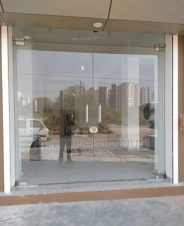 Frameless Double Installation · Photo 1