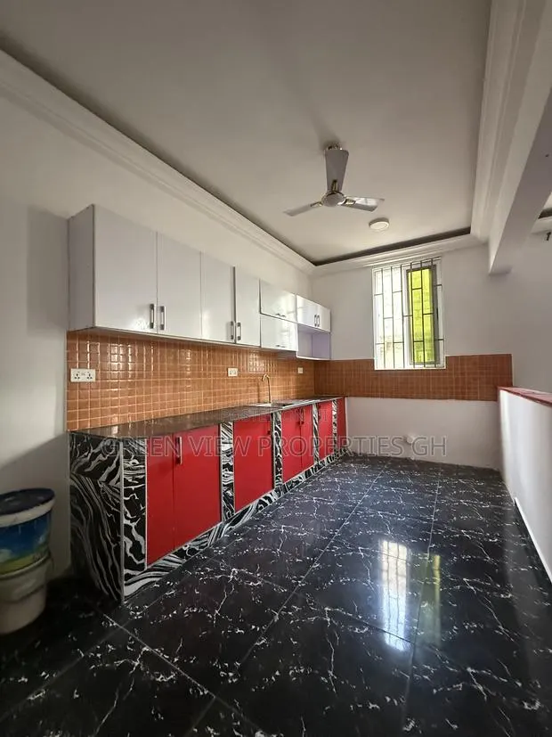2bdrm Apartment in West Hills Mall Area for rent · Photo 1