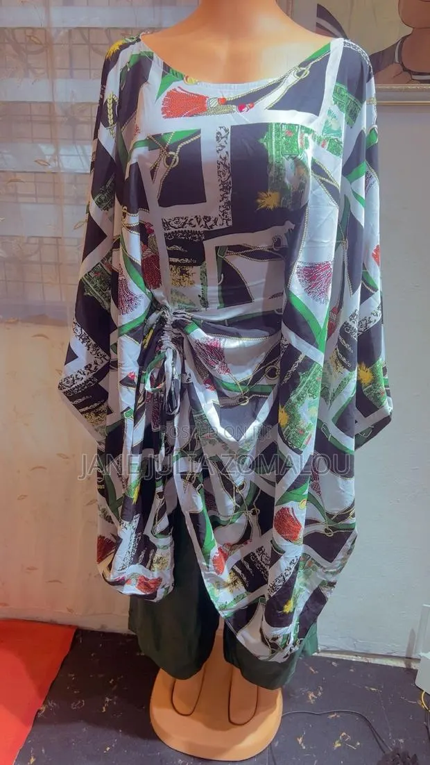 Outing Dress · Photo 1