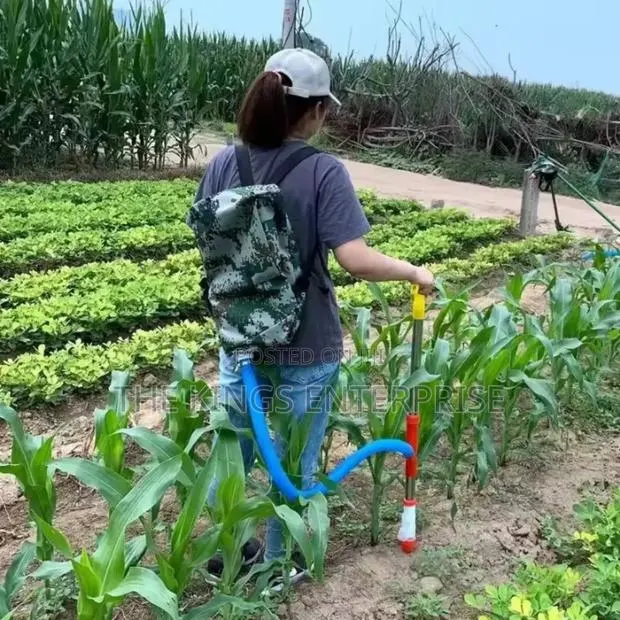 Fertiliser Applicator · Photo 1