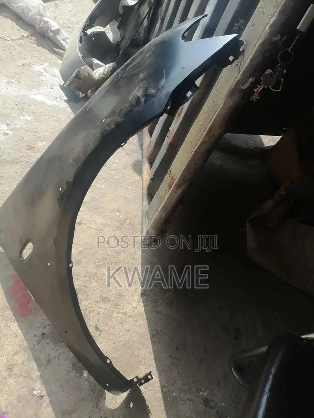 R/H Front Fender Montero Sports 2016 Upwards · Photo 1