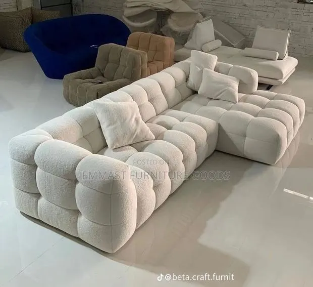 Stylish Modular Sectional Sofa · Photo 1