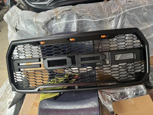Front Grill (Shells) F150 2014-2015-2016 -2017 · Photo 1
