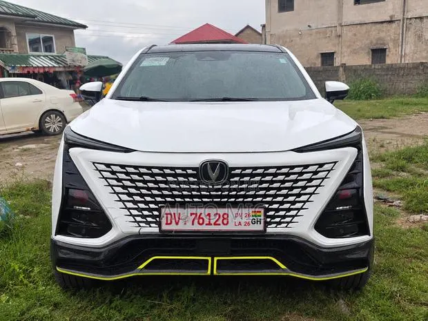 Changan UNI-T 1.5 FWD 2023 White · Photo 1