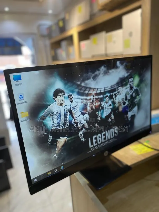 HP 27 Inch LED Backlight Monitor · Photo 1