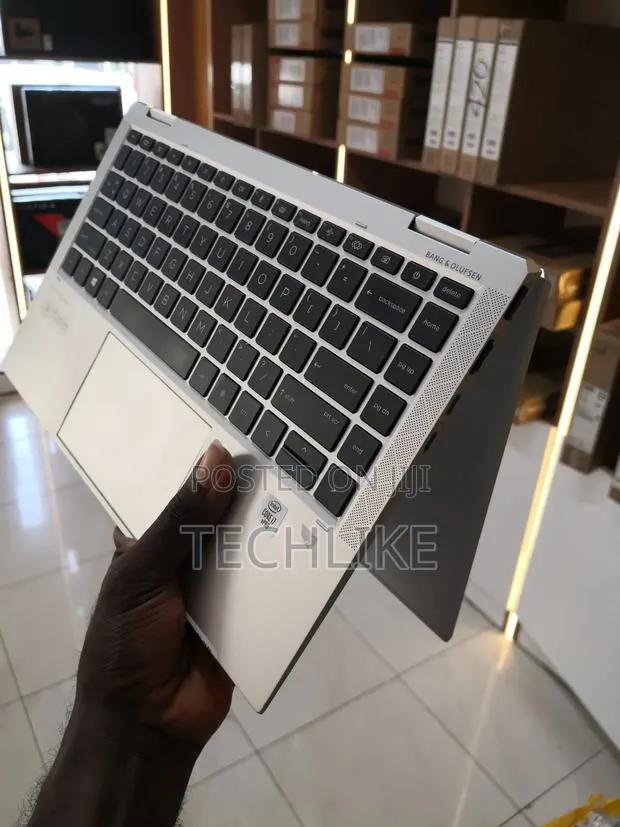 Laptop HP EliteBook x360 1040 G7 16GB Intel Core i7 SSD 512GB · Photo 1
