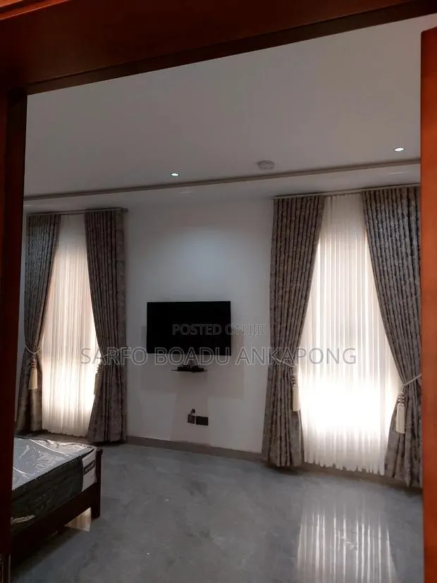 Loyalty Ripple Fold Curtains Design · Photo 1