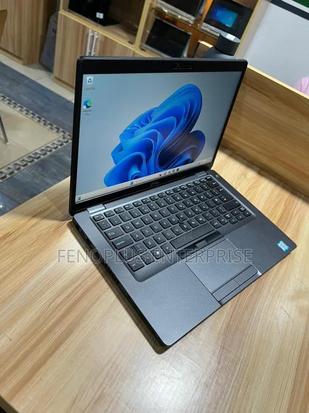 Laptop Dell Latitude 5300 8GB Intel Core i5 SSD 256GB · Photo 6