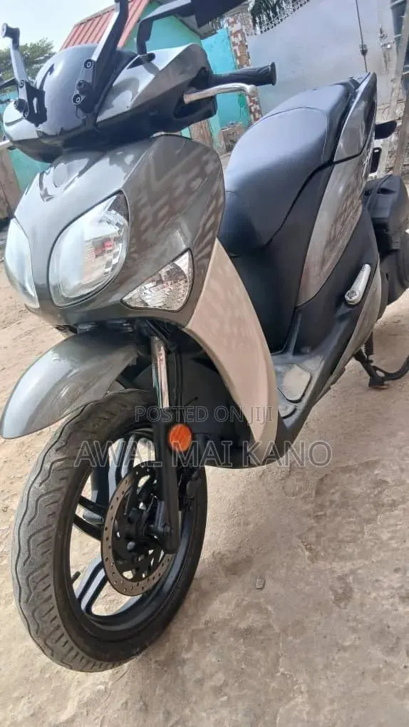 Yamaha Royal Star 2013 Gray · Photo 1