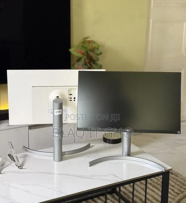 27 Inches Lg Resolution Uhd Edgeless Monitor · Photo 1
