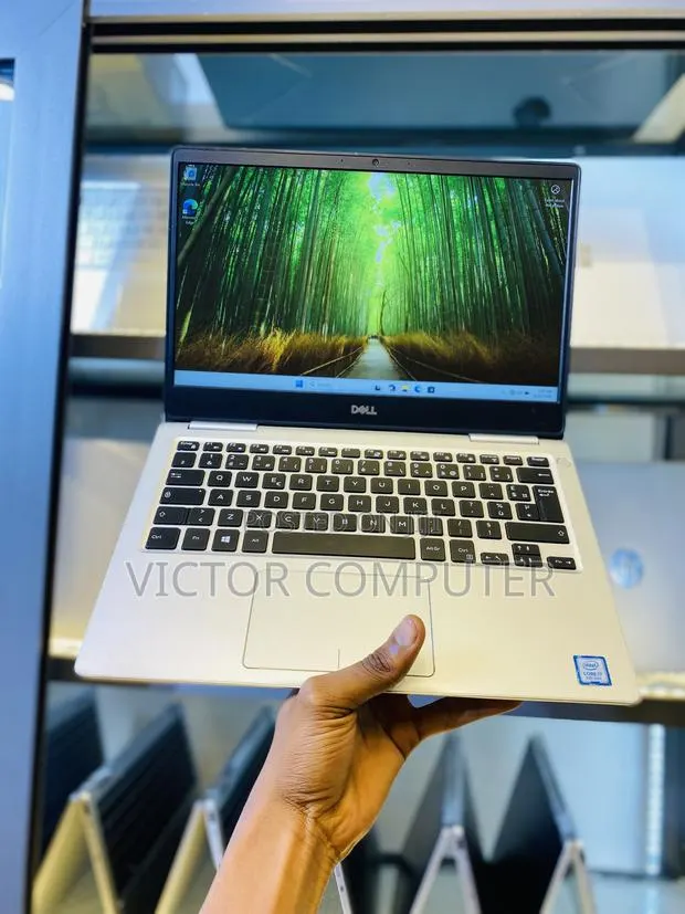 Laptop Dell Inspiron 13 7370 16GB Intel Core i7 SSD 256GB · Photo 1