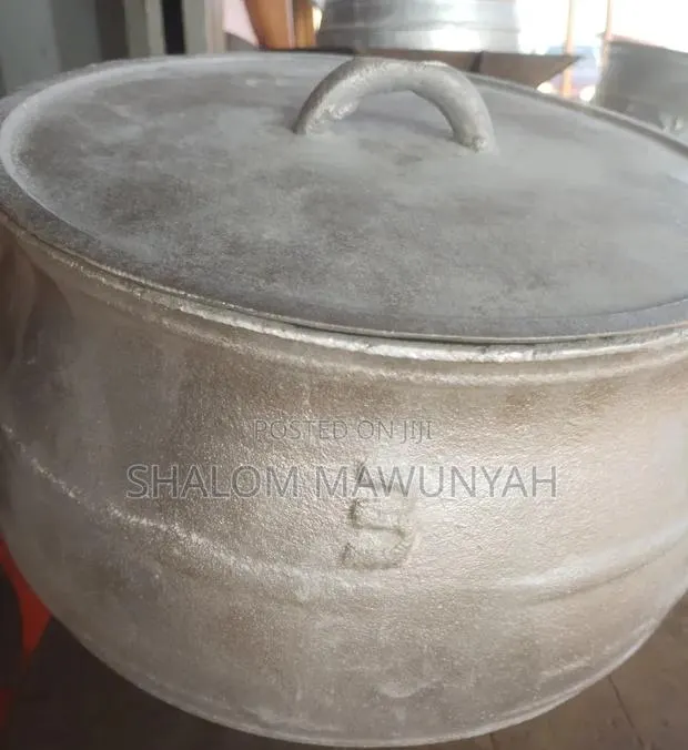 Size 3 Aluminum Pot · Photo 1