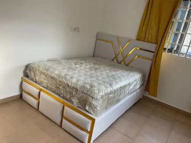 Foreign Double Bed Frame With Mattress · Photo 1
