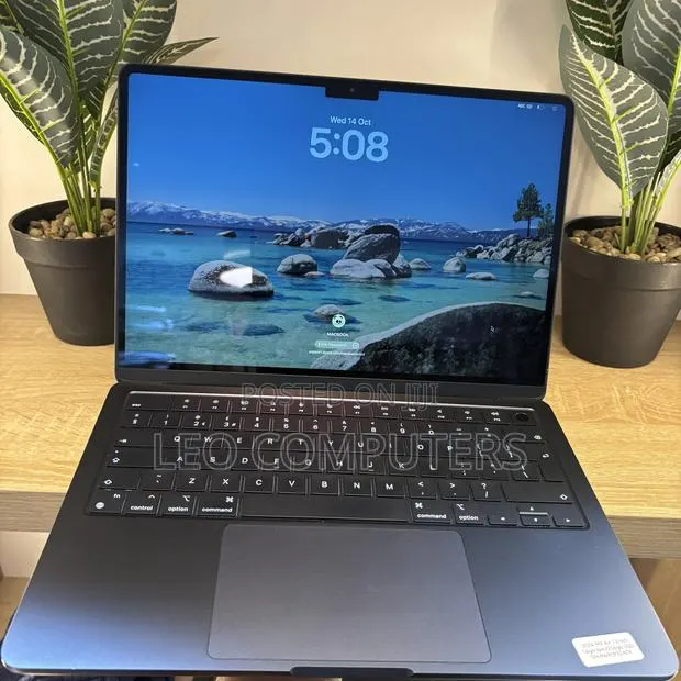 Laptop Apple MacBook Air 2024 M3 16GB Apple M3 SSD 256GB · Photo 1