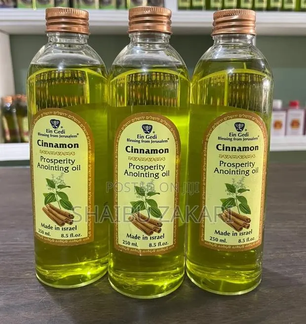 Cinnamon Prosperity Anointing Oil · Photo 1