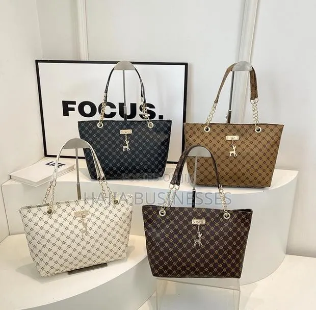 Ladies Tote Bag · Photo 1