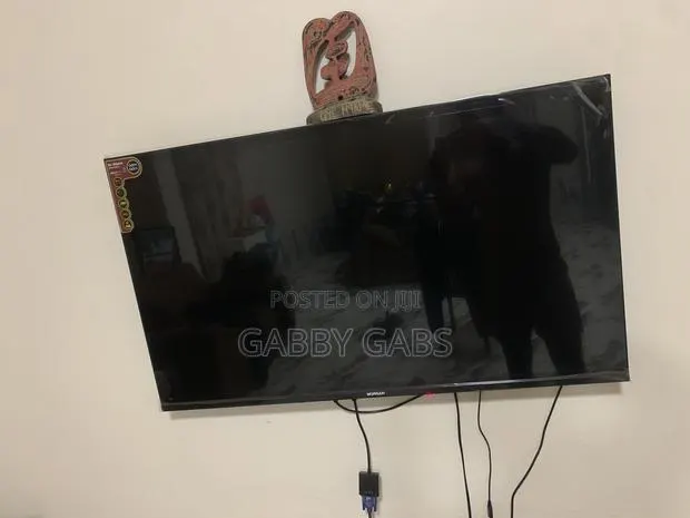 Android Samsung (Morgan ) TV. It’s 42” Almost New With Box Available · Photo 1