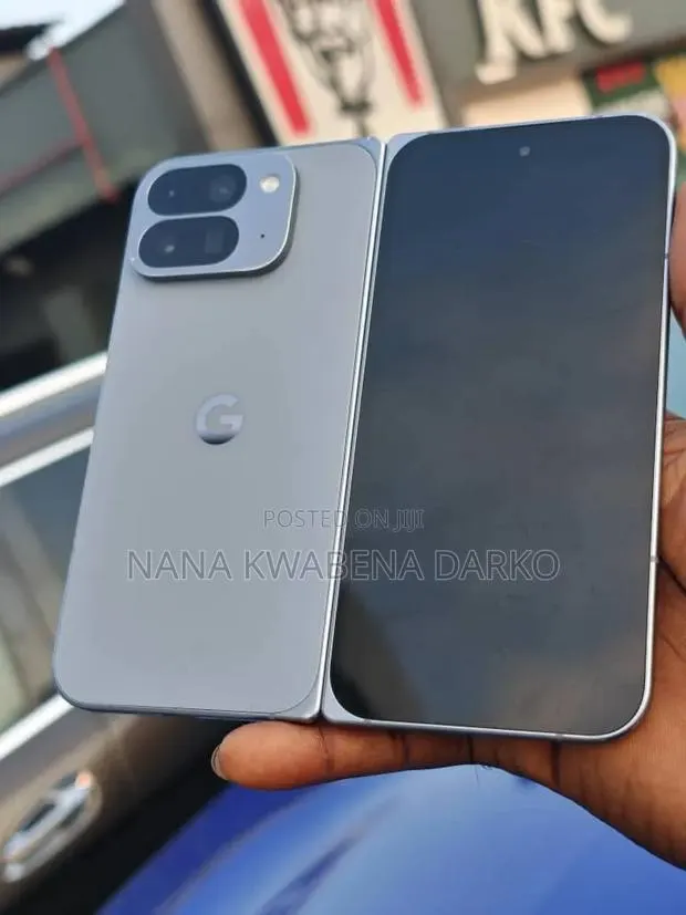 Google Pixel 10 Pro Fold 512 GB · Photo 1