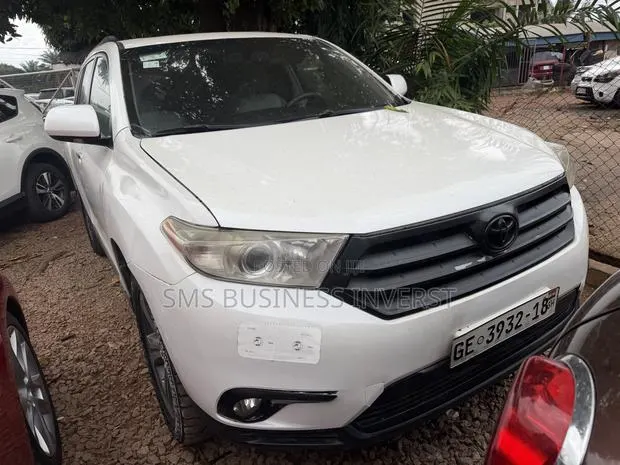 Toyota Highlander Limited 3.5l 4WD 2013 White · Photo 1