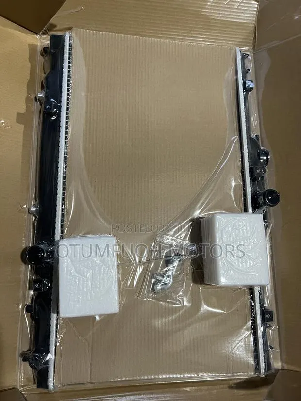 Toyota Corolla (110) 1998 1999 2000 2001 2002 Radiator (Water Tank) · Photo 1