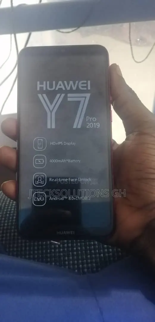 New Huawei Y7 Pro (2019) 128 GB Red · Photo 1
