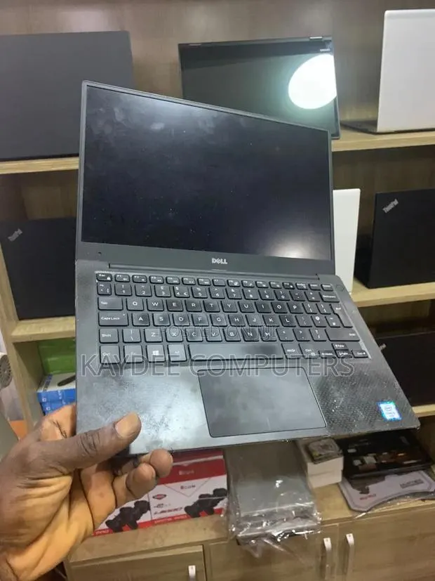 Laptop Dell XPS 13 8GB Intel Core i5 SSD 256GB · Photo 1