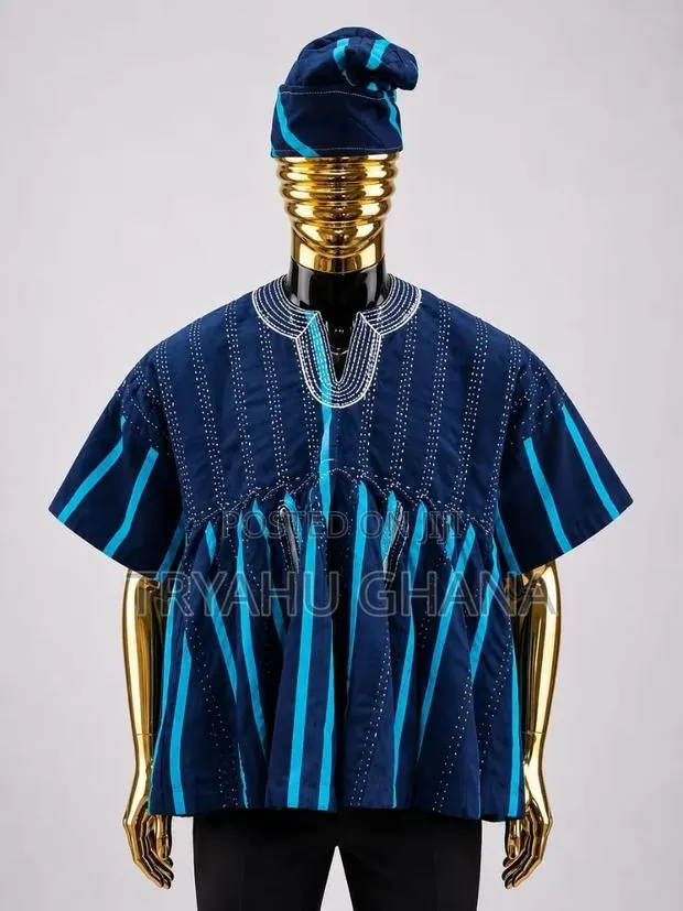 Batakari Smock With Embroidered Hat Detail for Sale at Tryahu · Photo 1
