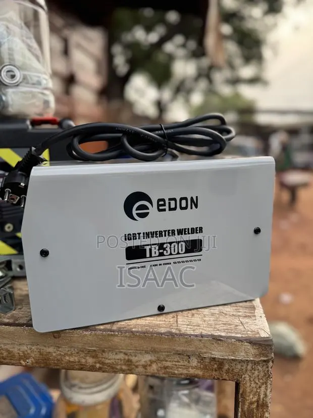 300 Amps Edon Welding Inverter · Photo 1