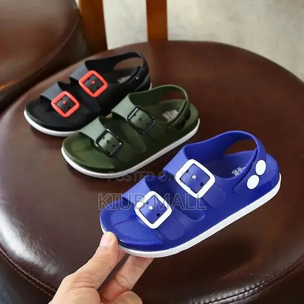 Kids Sandals · Photo 3