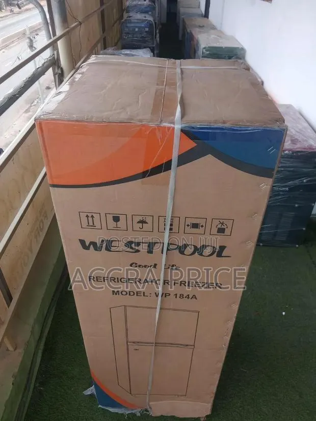 Westpool 2-Door Refrigerator – Powerful Cooling System · Photo 1