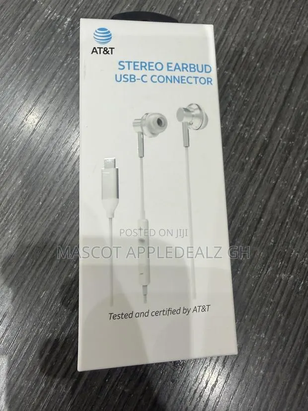 Original Wired USB-C Earpiece (Earphone) for iPhone · Photo 1