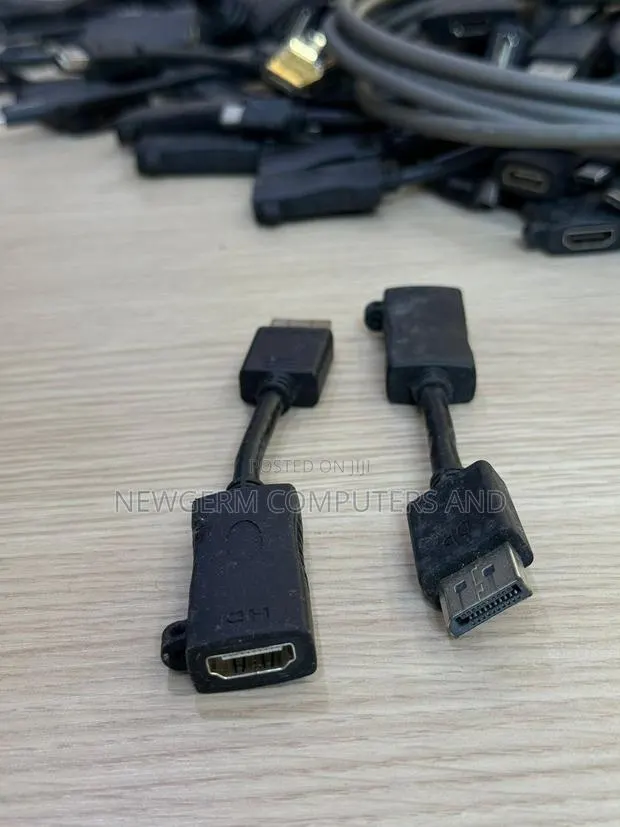 Displayport To Hdmi Converter Original Works With Tv And Projectors · Photo 1