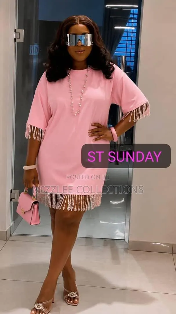 Ladies Pink and White Free Dress M-2xl · Photo 1