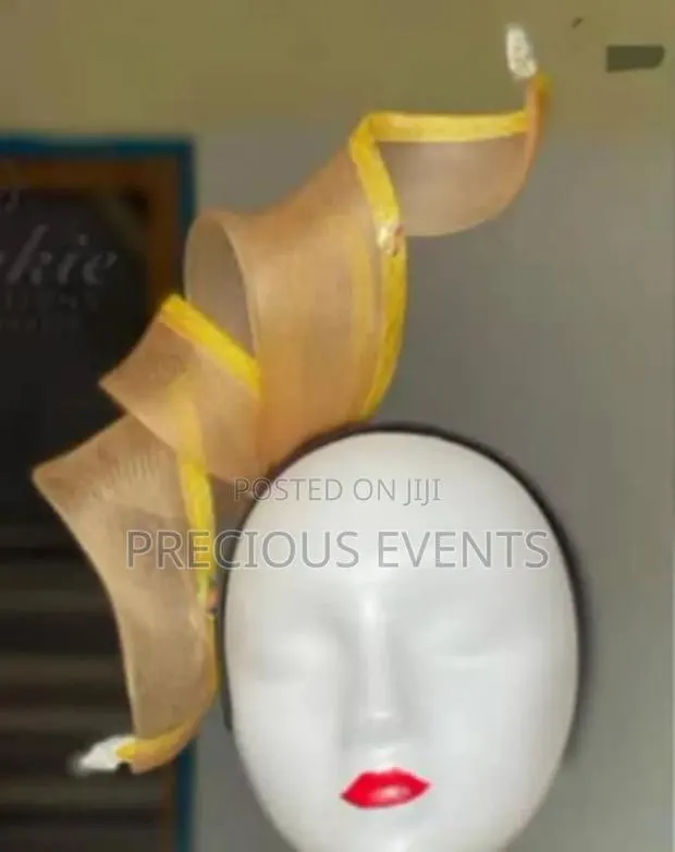 Newest Fascinators · Photo 1