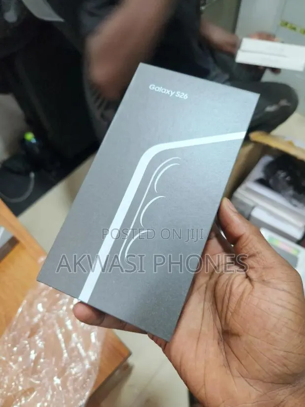 New Samsung Galaxy s26 256 GB Black · Photo 1