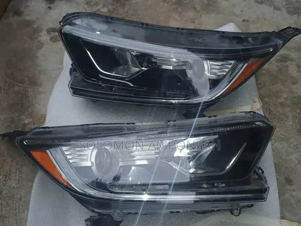 Headlights CR-V 2019 · Photo 1